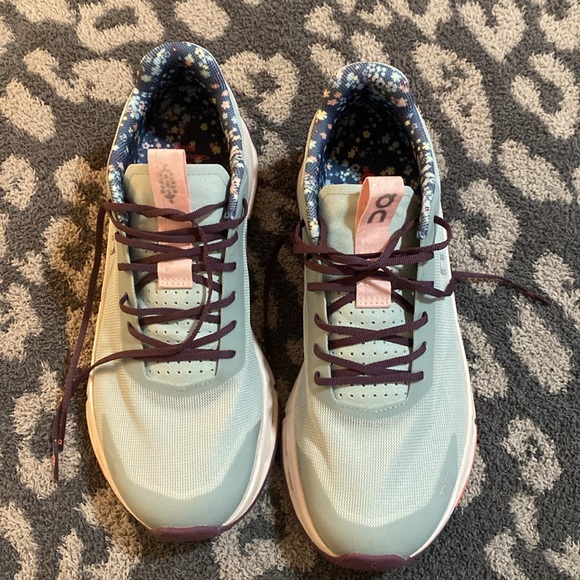 FP Movement x On Cloudnova Form 2 Sneakers - Picture 6 of 12